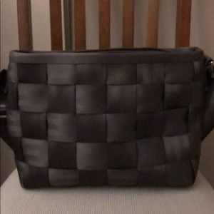 Harvey’s seatbelt bag large